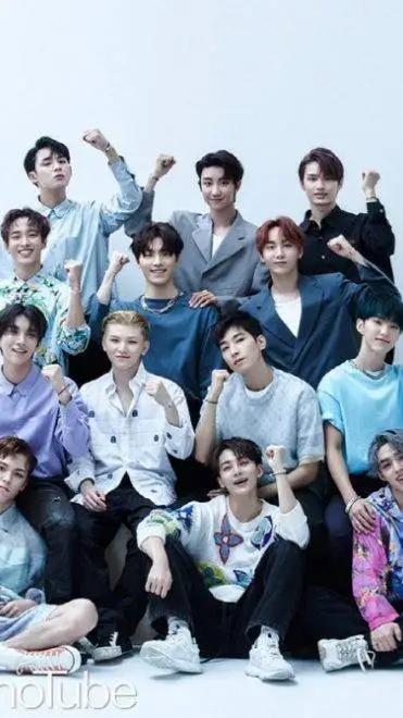 ai character: Seventeen  background
