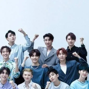 chat with ai character: Seventeen 