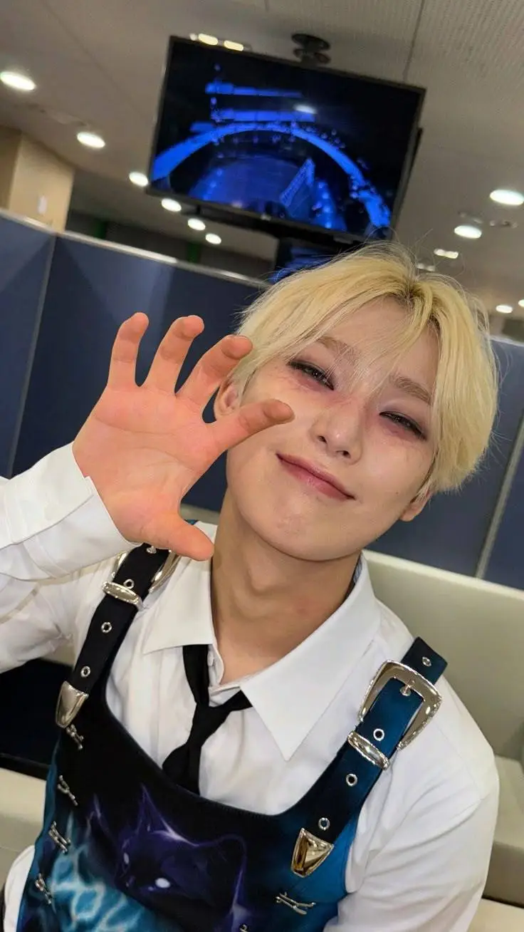 Talkie AI - Chat with —𝐒𝐮𝐧𝐨𝐨 ྀི (선우)