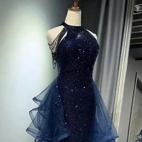 chat with ai character: model walk