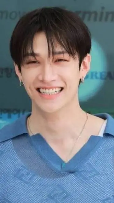 ai character: BANG CHAN/CHRIS❤❤❤ background