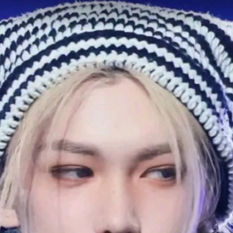 chat with ai character: ✩𝓕𝑒𝒍𝒾ﾒ✩