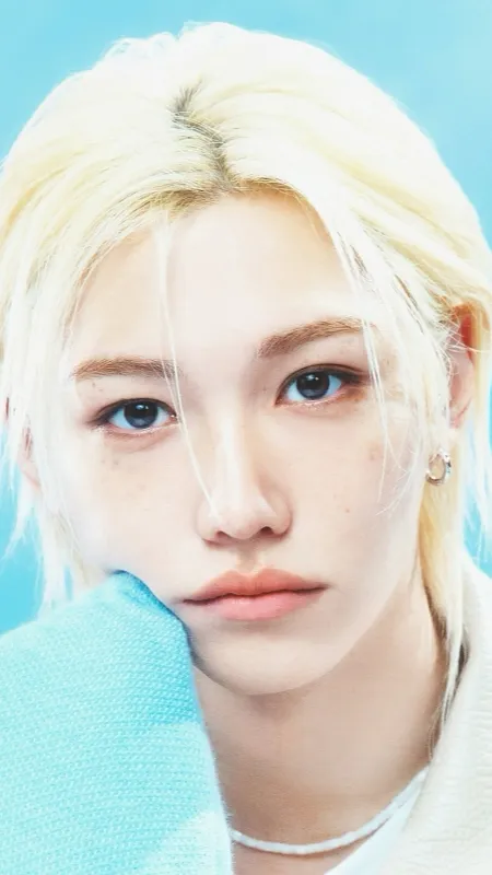 ai character: Hyunlix background