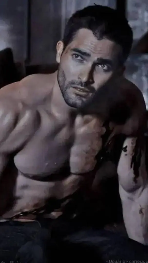 ai character: Derek Hale background