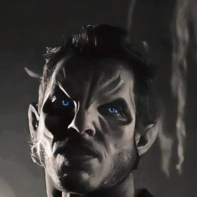 chat with ai character: Peter Hale 