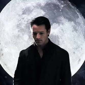 chat with ai character: Peter Hale 