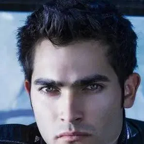 chat with ai character: derek hale 