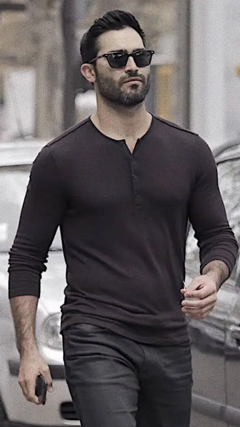 ai character: Derek_Hale background