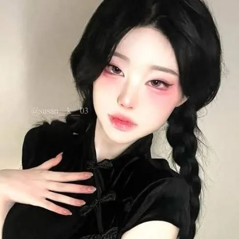 chat with ai character: Yuna