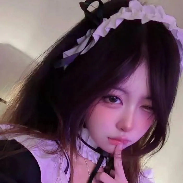 chat with ai character: Saki 