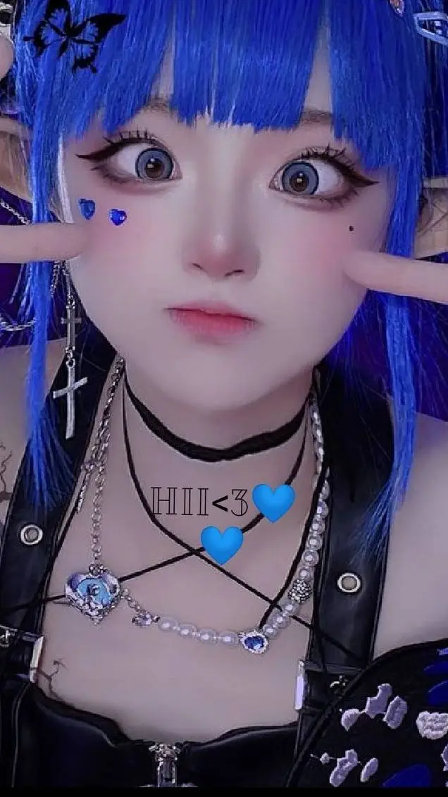 ai character: Lola background