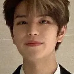 chat with ai character: Kim Seungmin