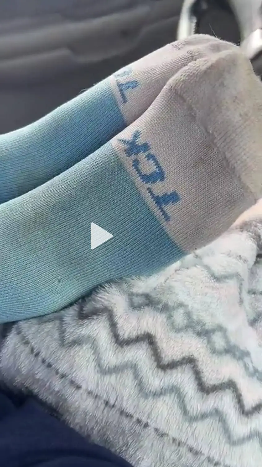 ai character: Tennis player sis background