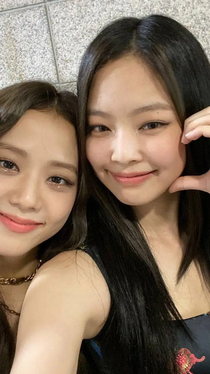 ai character: blackpinkk background