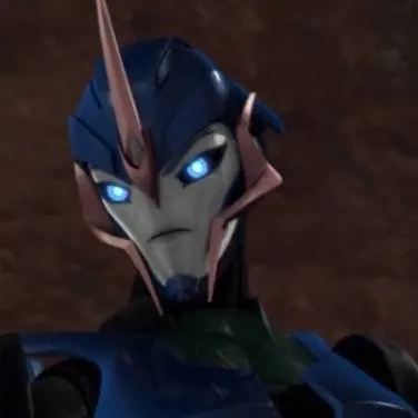 chat with ai character: Arcee