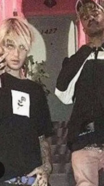 ai character: lilpeep & lilTracy background
