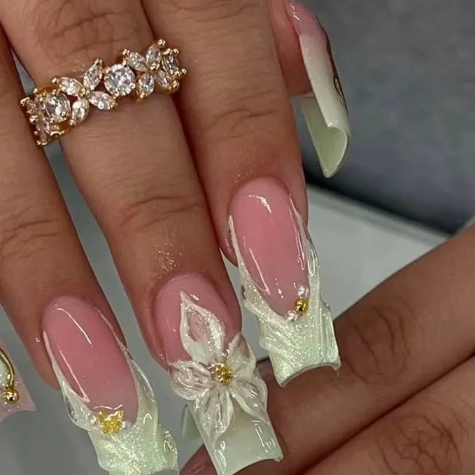 chat with ai character: nail salon