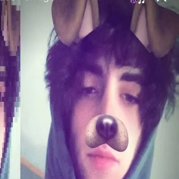 chat with ai character: Snave