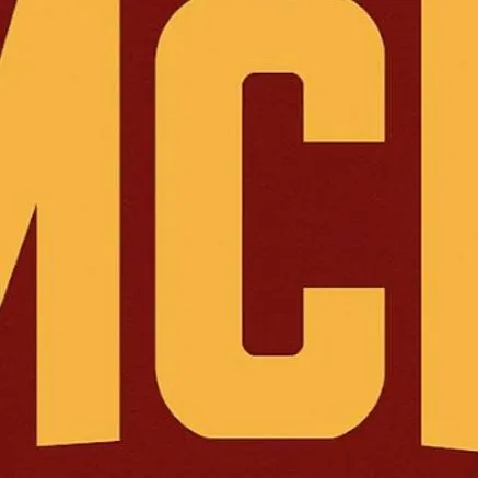 chat with ai character: momchadija
