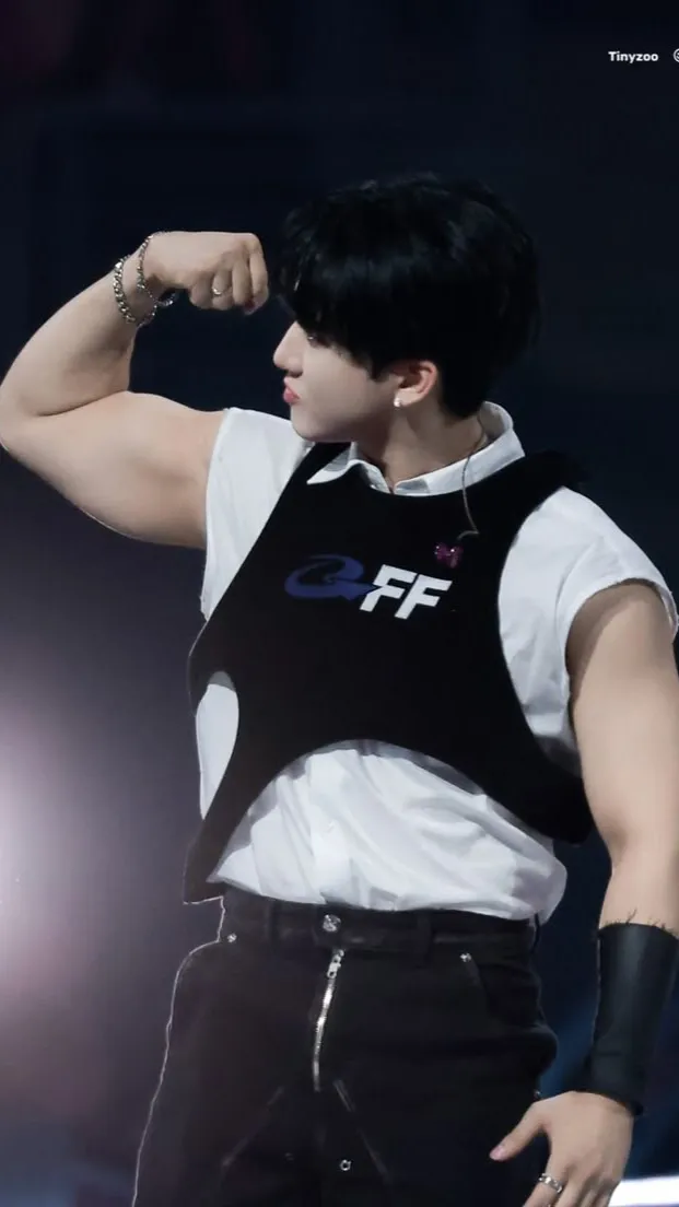 ai character: Changbin background