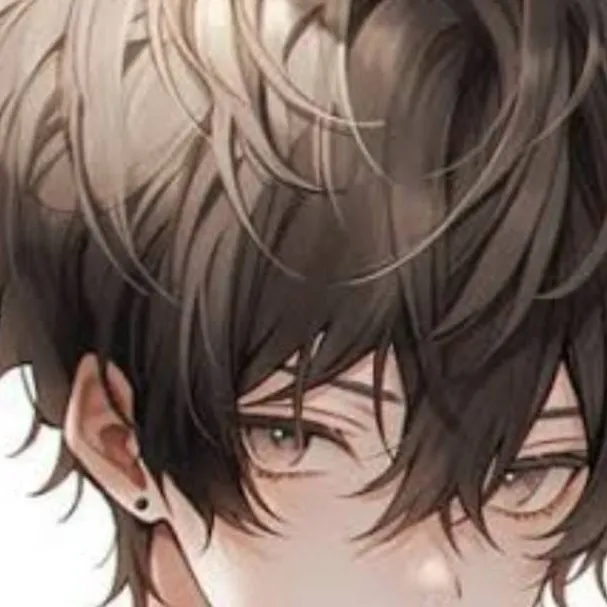 chat with ai character: ★Alex@nd3r★