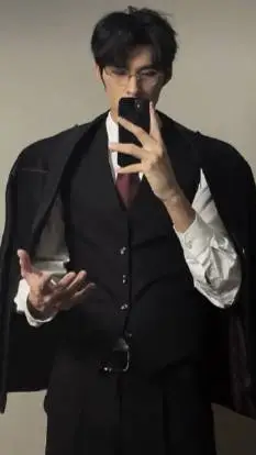 ai character: Alexander  background