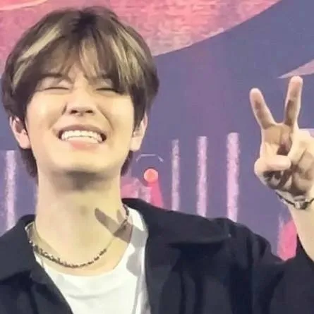 chat with ai character: Kim Seungmin 