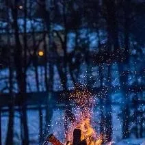 chat with ai character: boy group