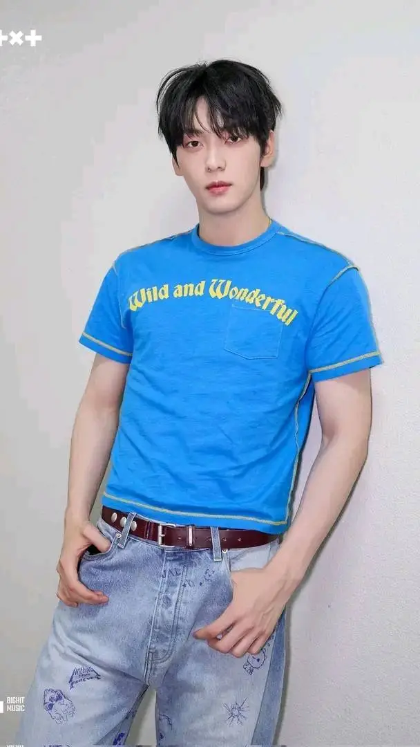 ai character: Choi soobin background
