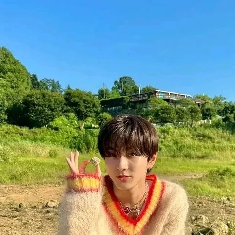chat with ai character: 💢 Jungwonie💢