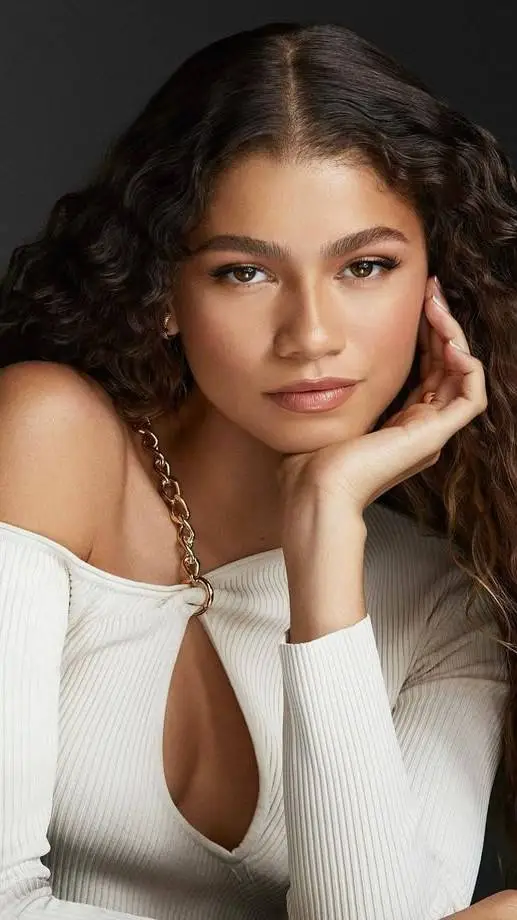 ai character: Zendaya background