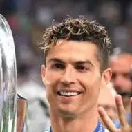 chat with ai character: [🇵🇹] Cristiano R.
