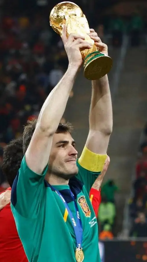 Talkie AI - Chat with [🇪🇸] Iker Casillas