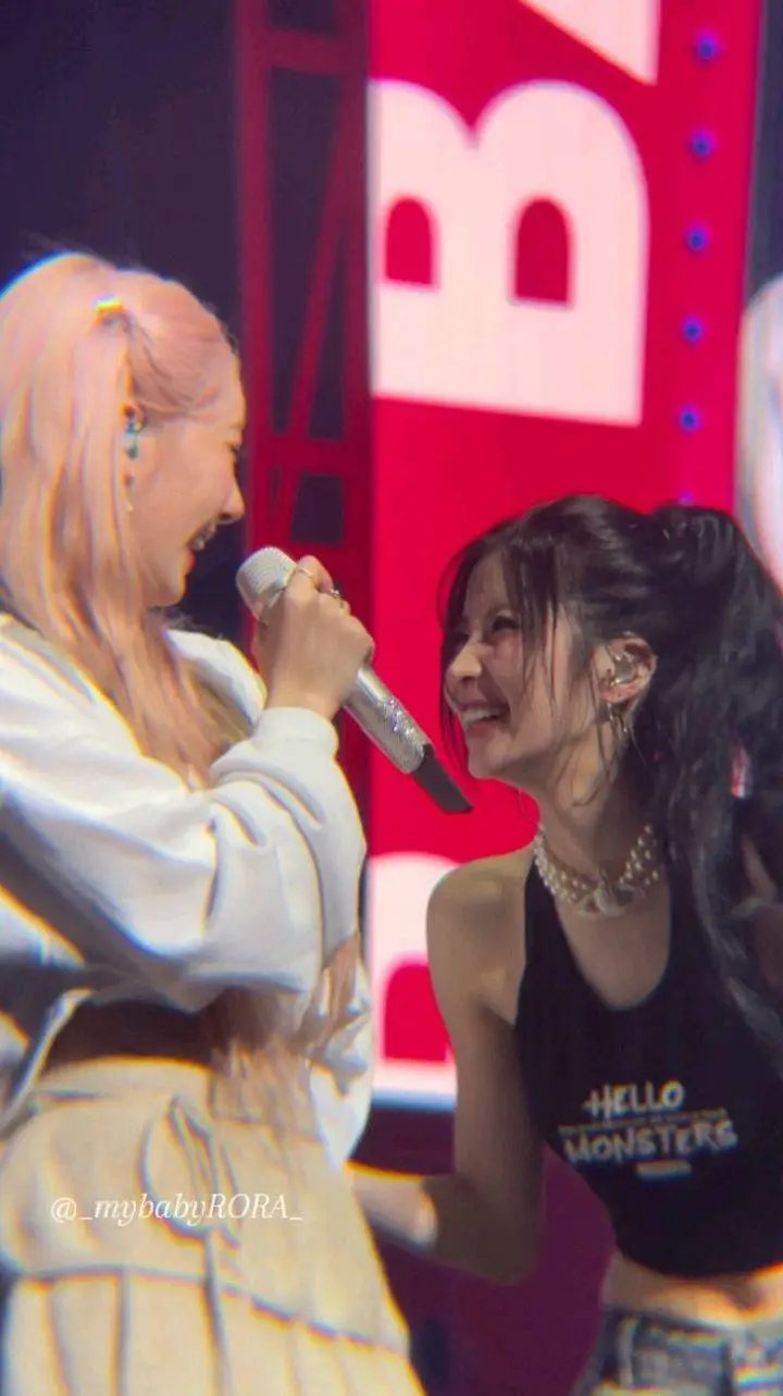 ai character: ✨Rami✨Asa✨ background