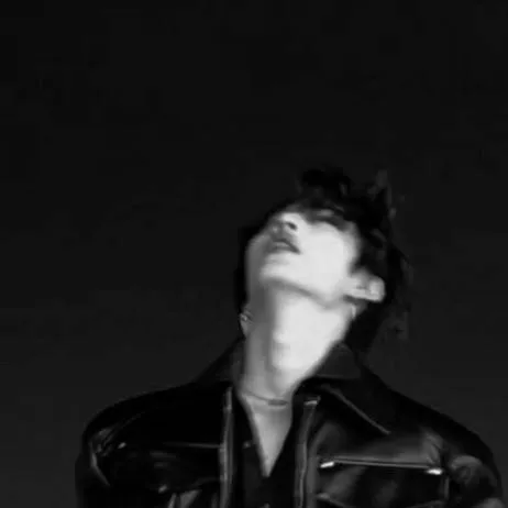 chat with ai character: Mi-jeon