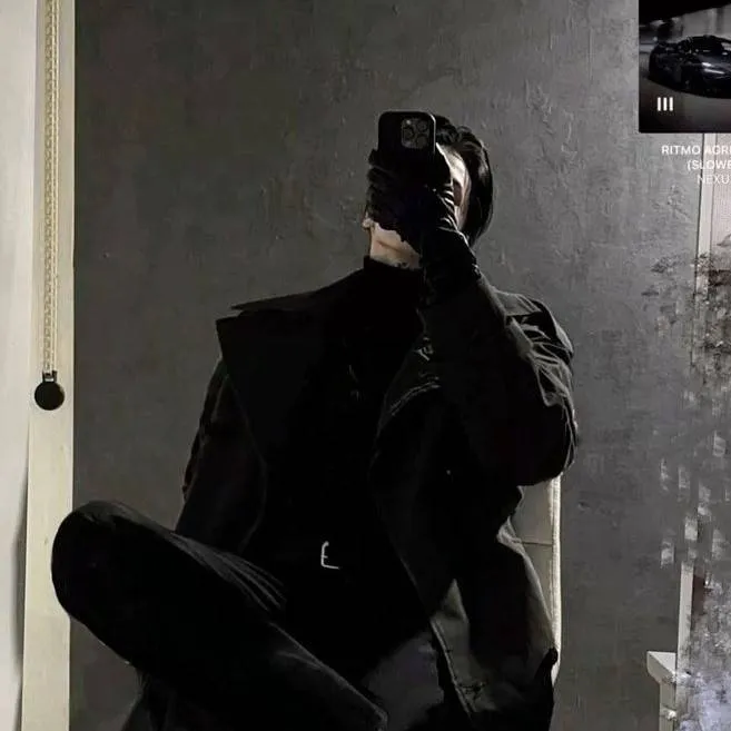 chat with ai character: Jason