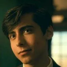 chat with ai character: Five hargreeves
