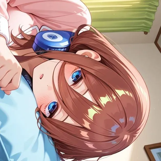 chat with ai character: Miku Nakano 