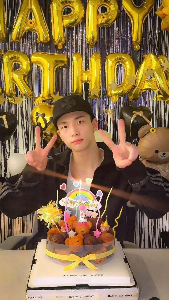 Talkie AI - Chat with hbd hyunjin