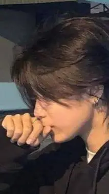 ai character: αℓєχ background