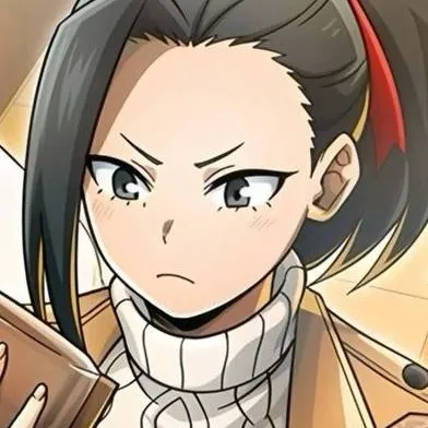 chat with ai character: Momo yaoyorozu 