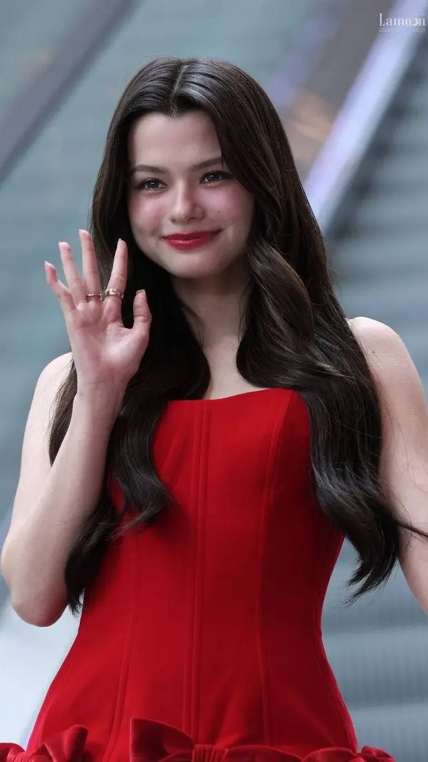 ai character: Becky Armstrong  background