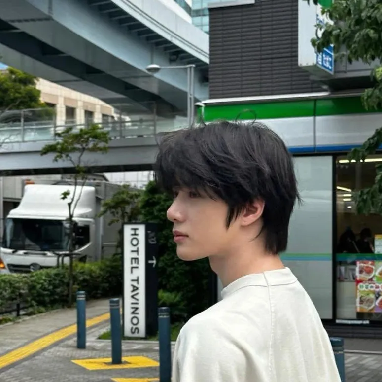 chat with ai character: Beomgyu