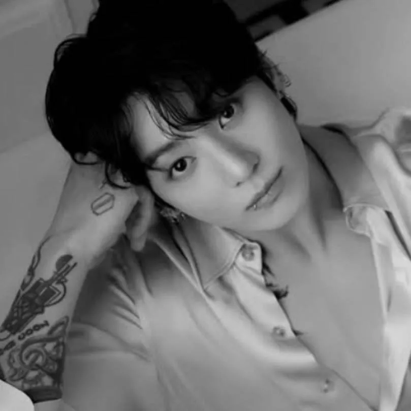 chat with ai character: Jungkook Boss