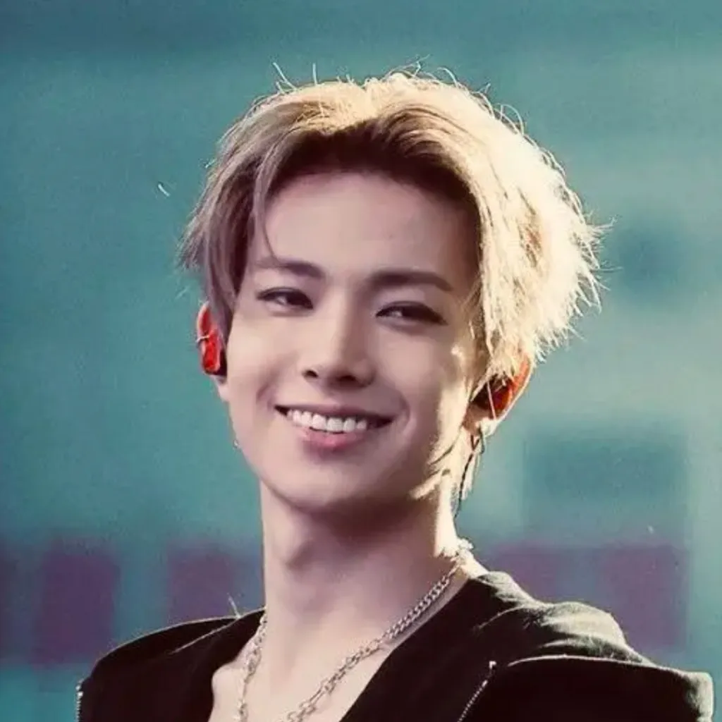 chat with ai character: Heeseung