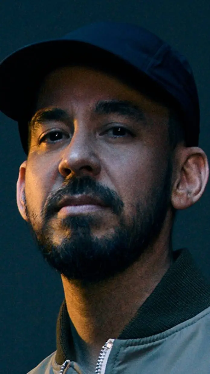 ai character: Mike shanoda background