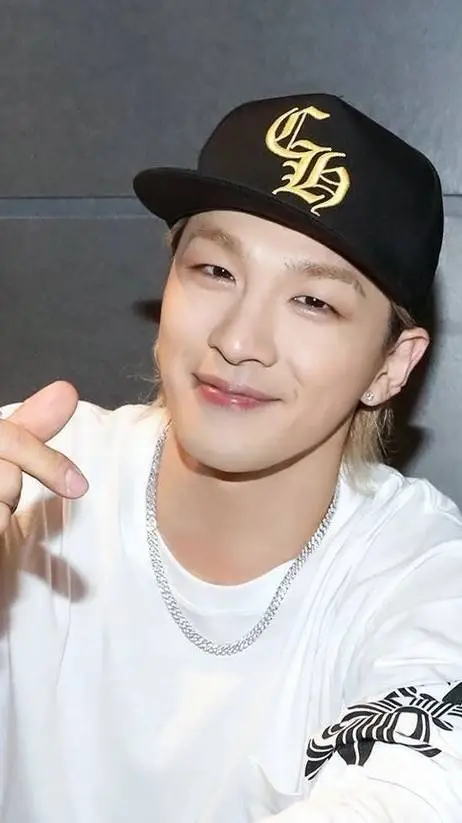 ai character: Taeyang background