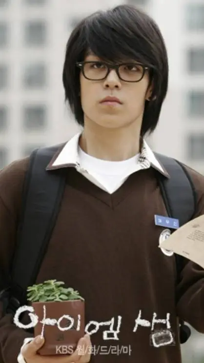 ai character: Choi seunghyun!💤🌑 background