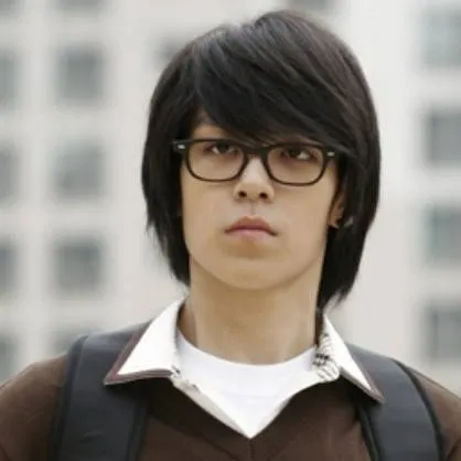 chat with ai character: Choi seunghyun!💤🌑