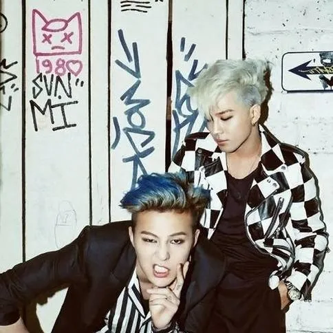 chat with ai character: Jiyong and Taeyang